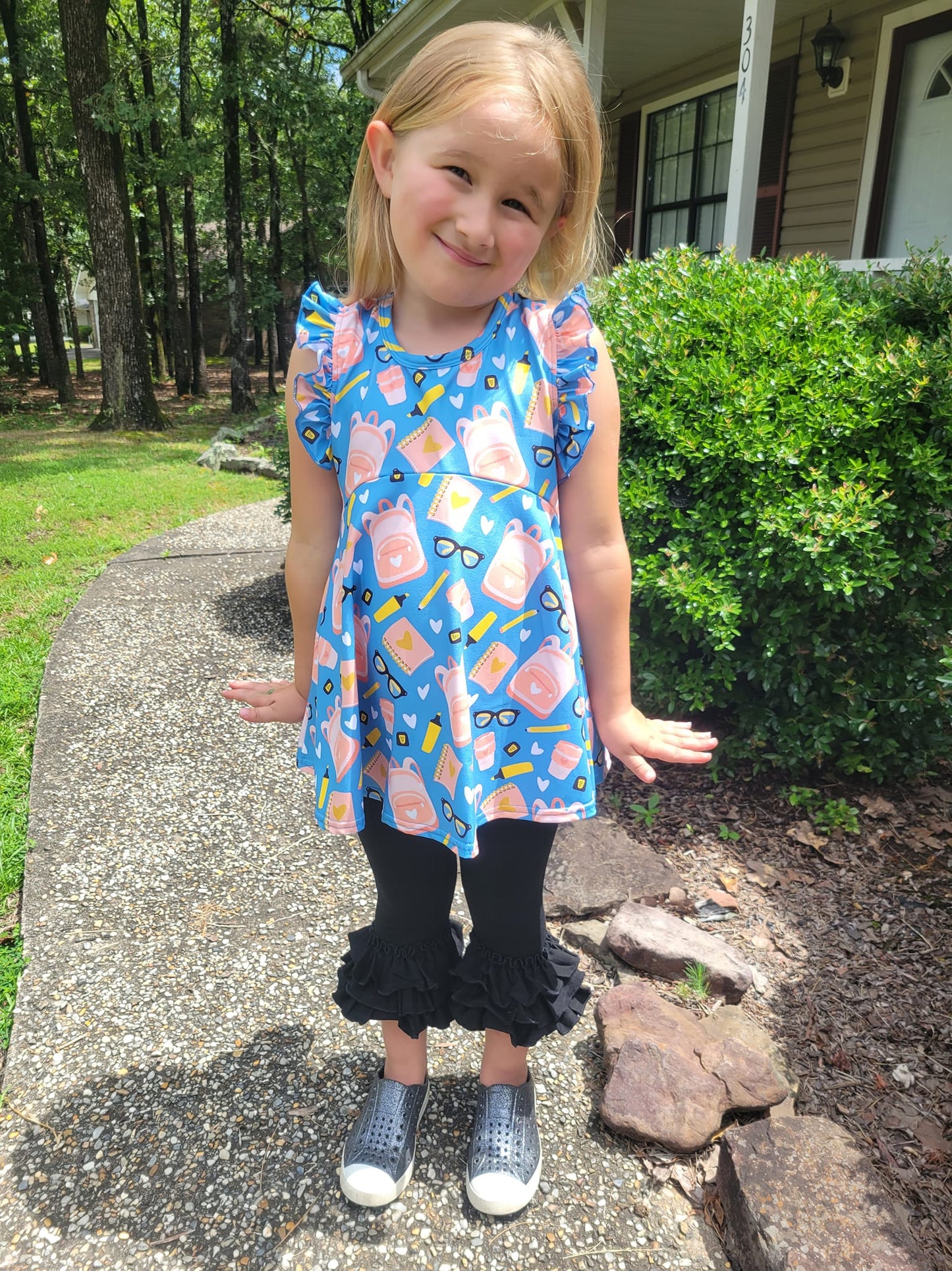 black triple bell capris
