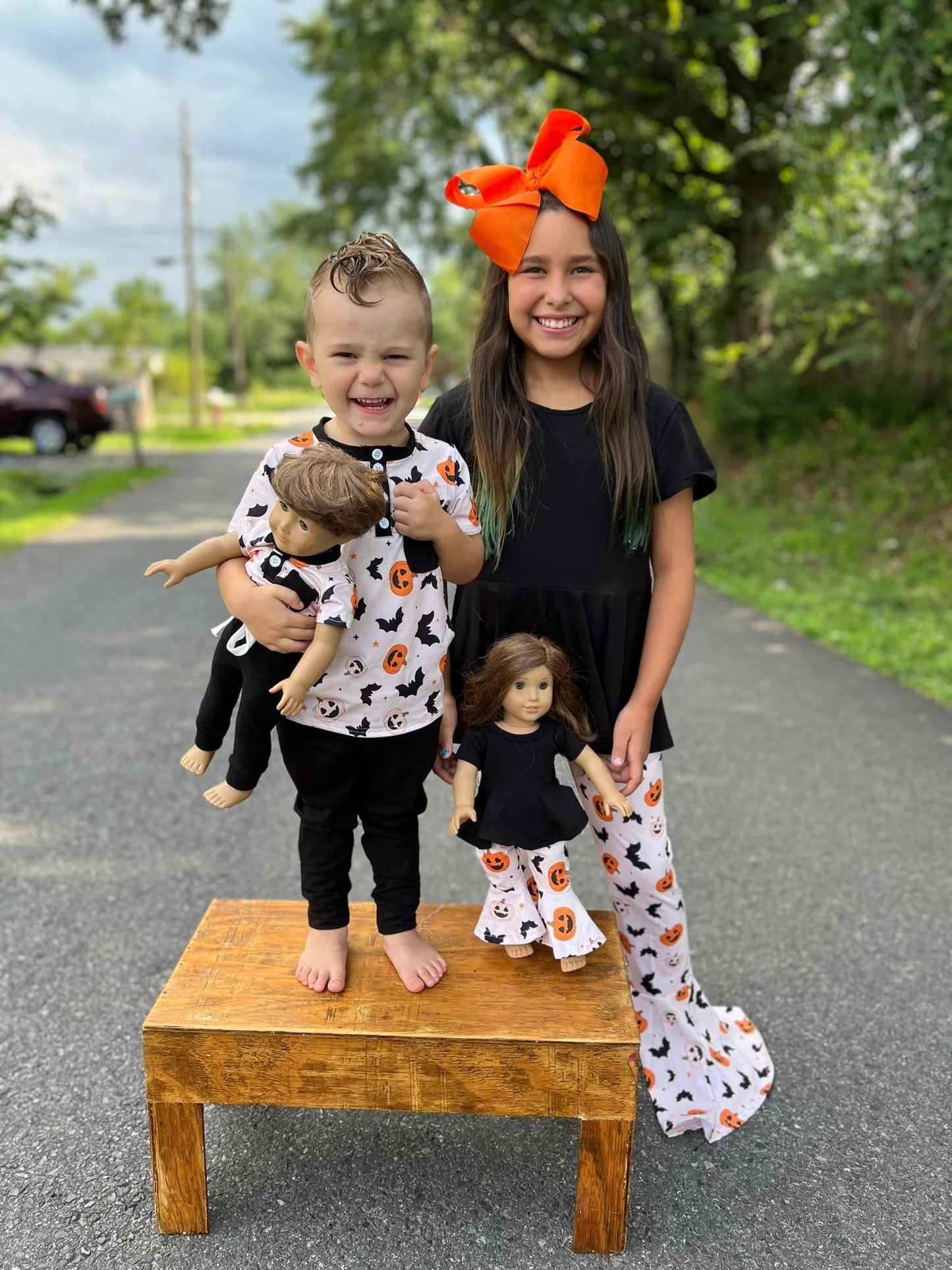 DOLL pumpkins and bats button pocket tee and black joggers set