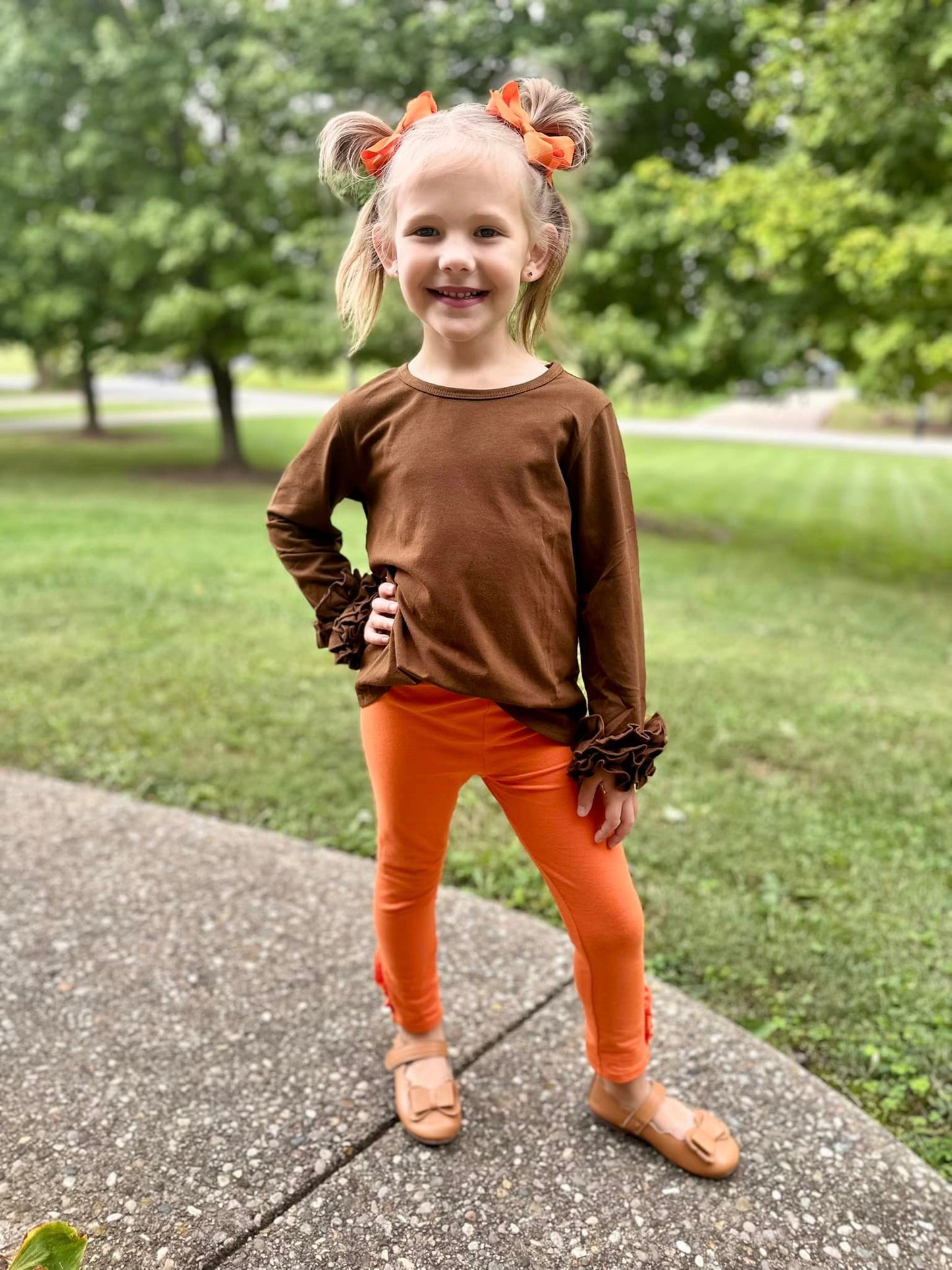 orange ruffle button leggings