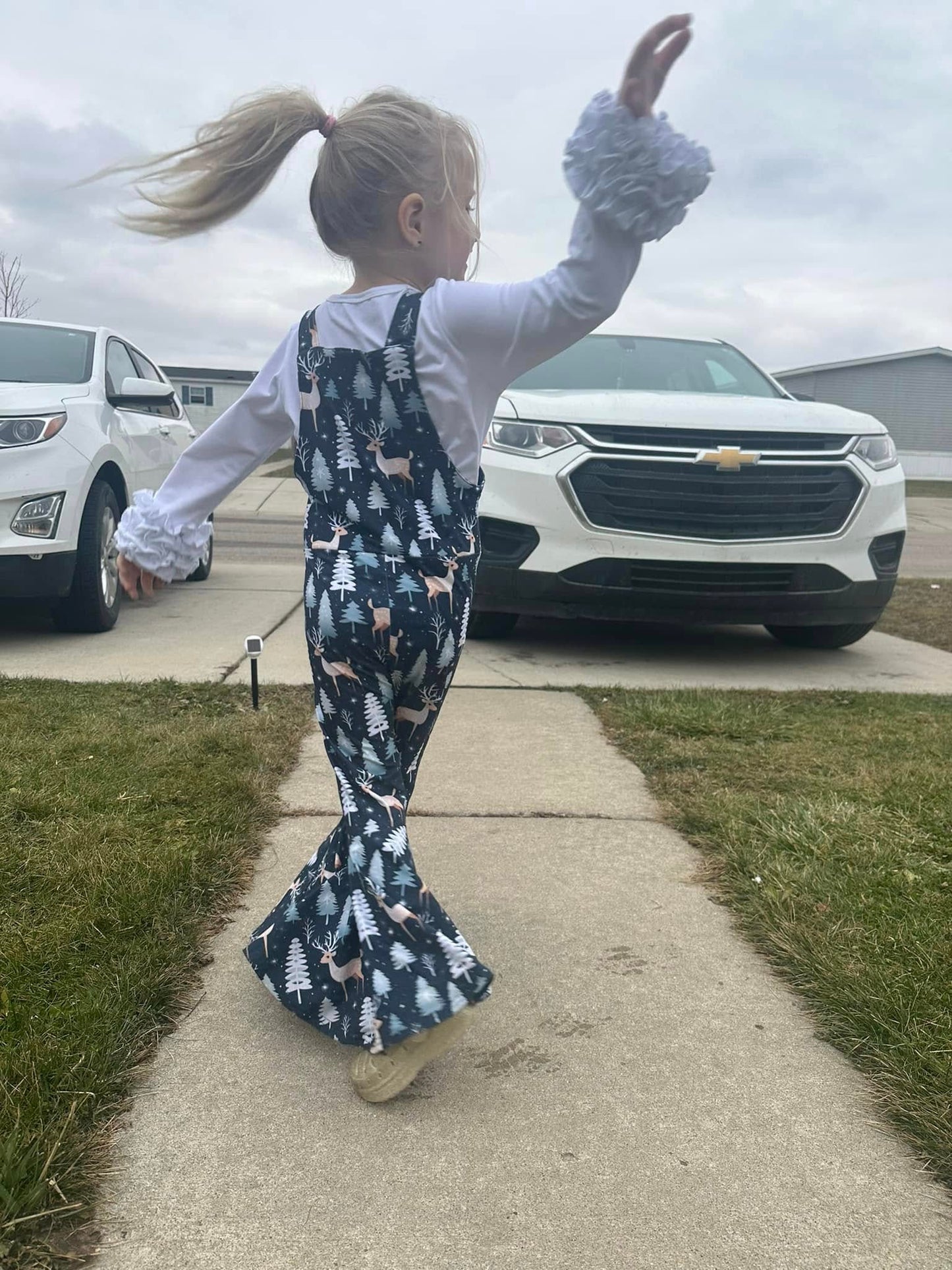 deer extra wide bell romper