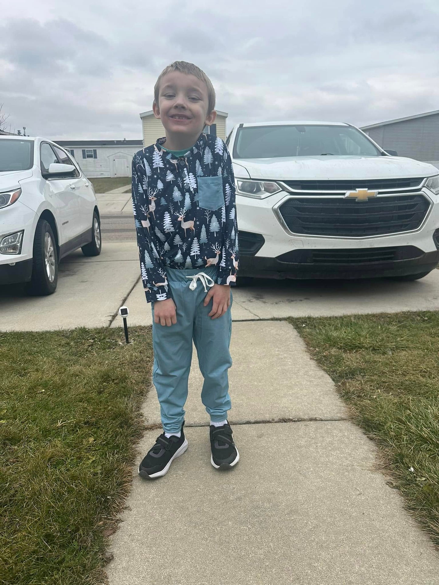 deer pocket Henley tee