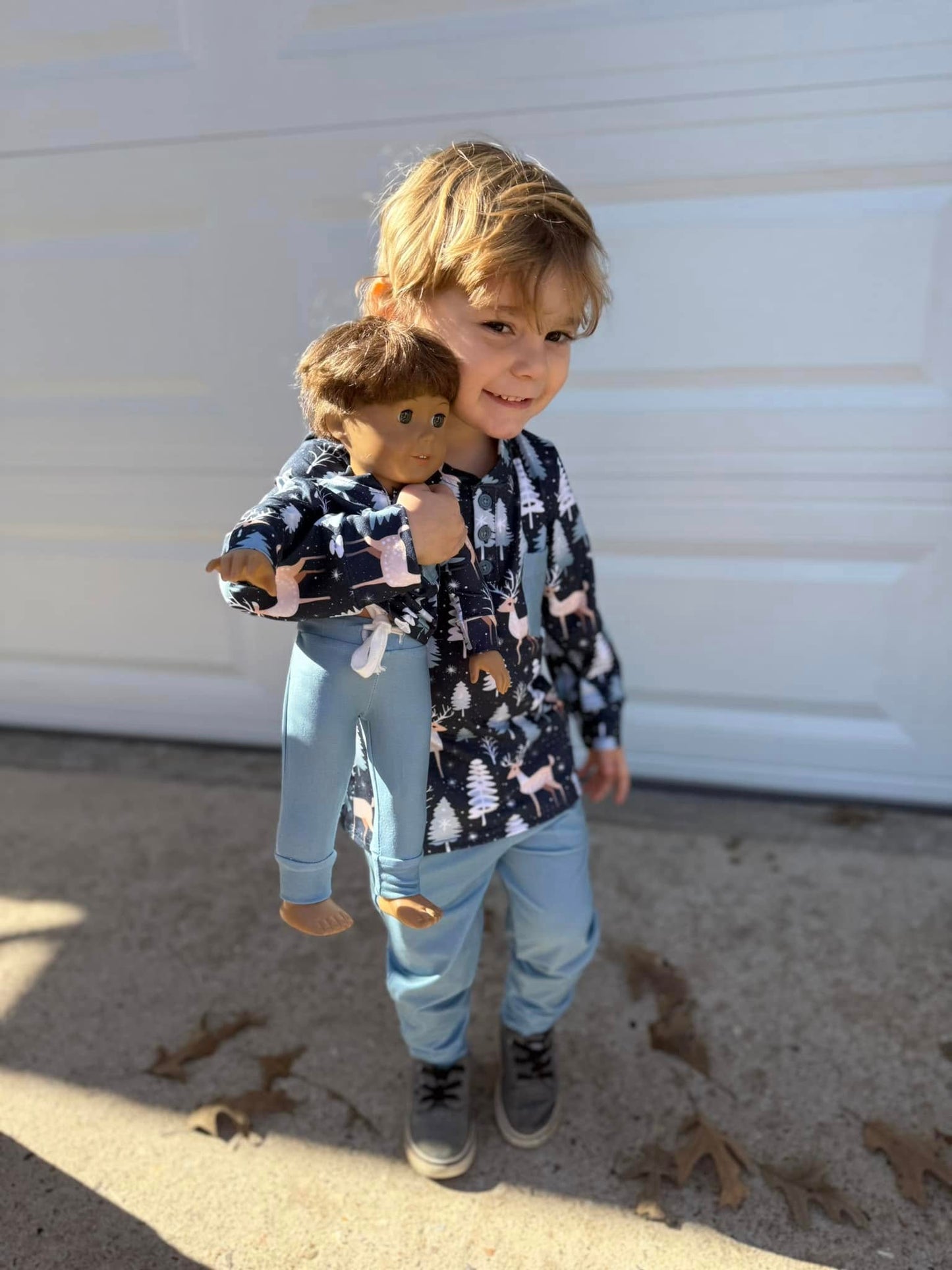 Doll deer pocket Henley tee and winter blue joggers set