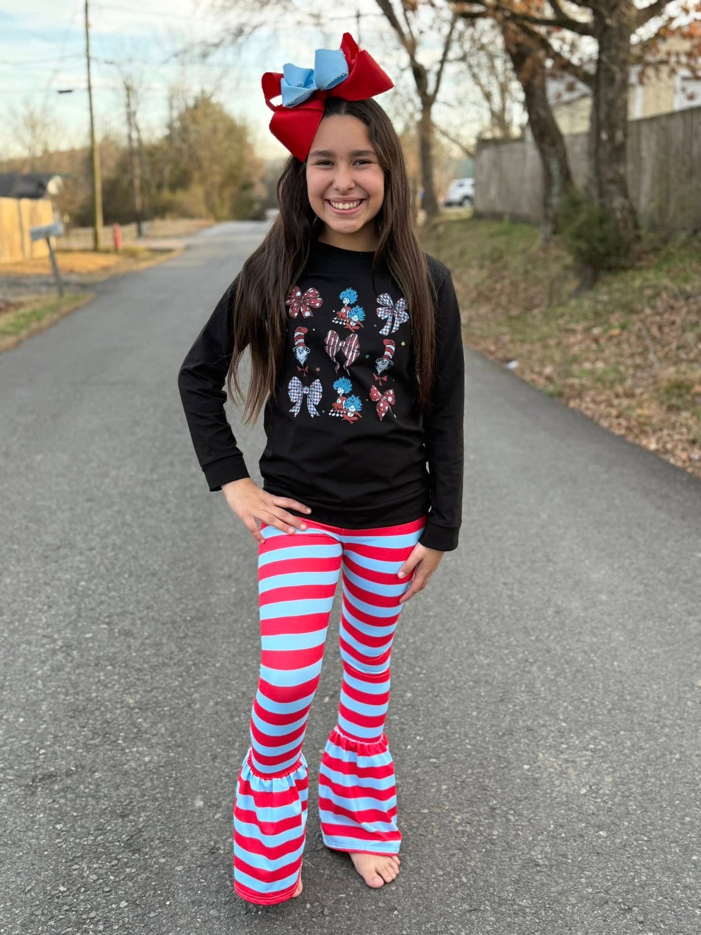 red/light blue stripe bells