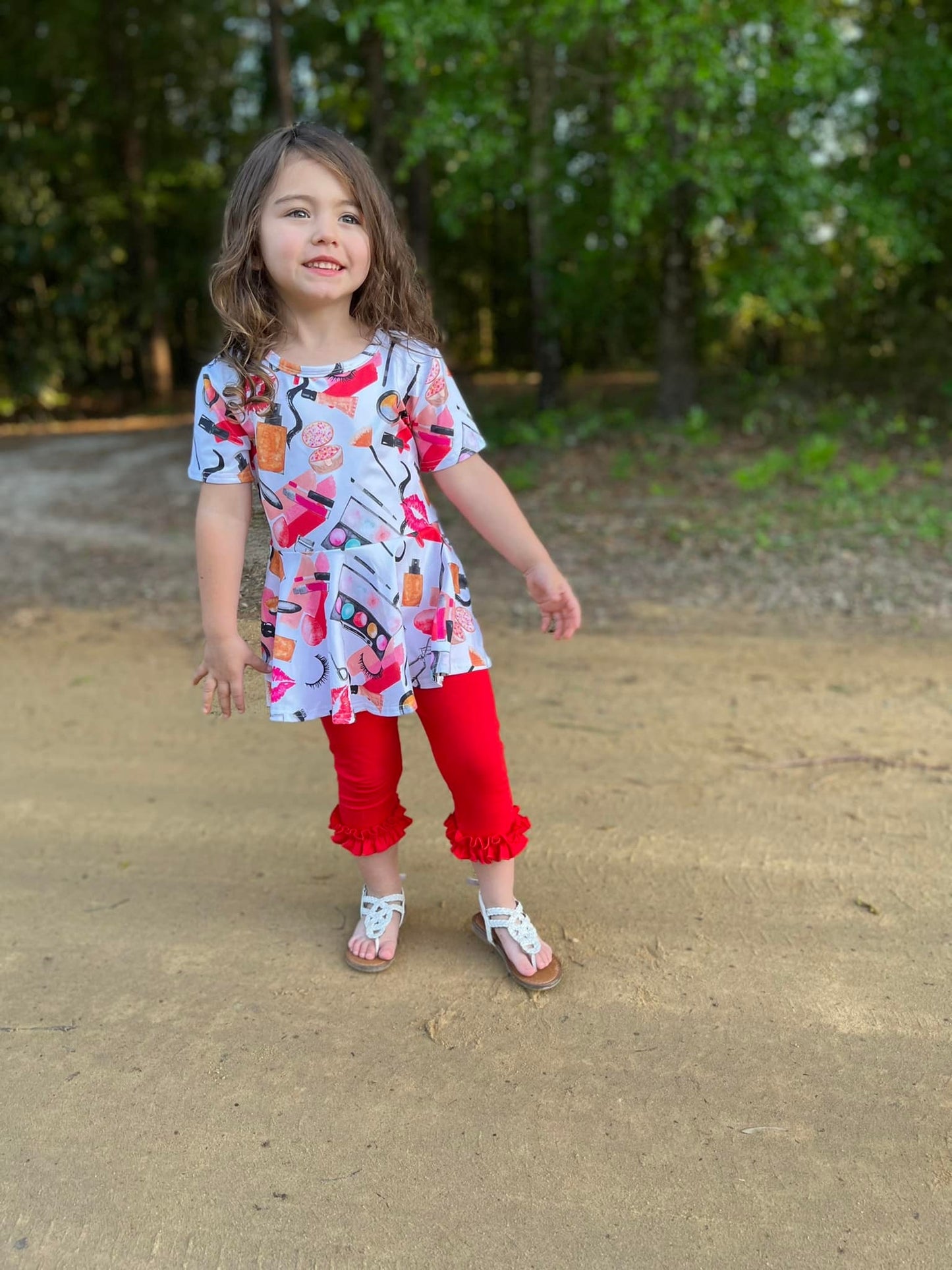 red single ruffle icing capris