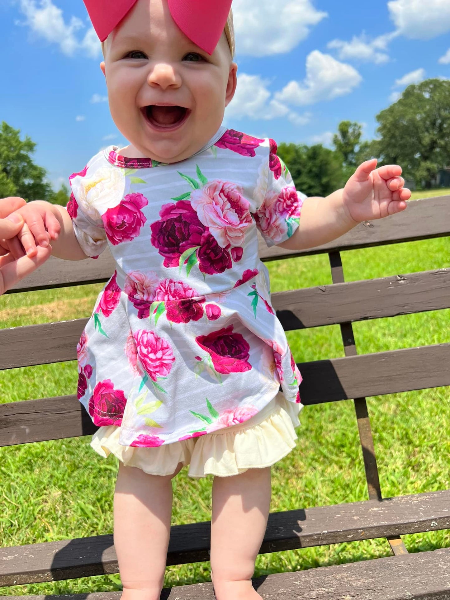 big floral stripe ss twirl top