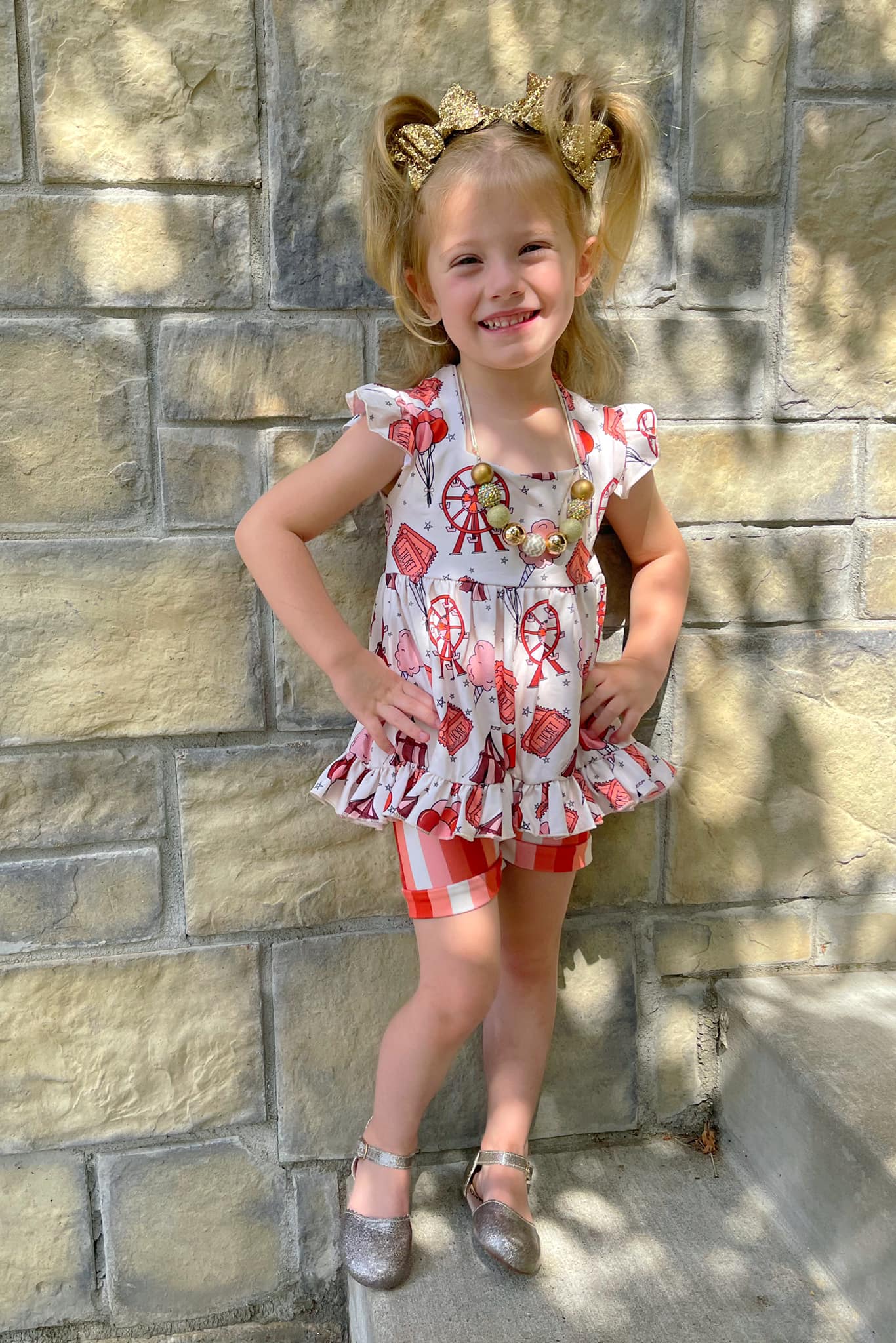Retro pink vertical stripe button shorts