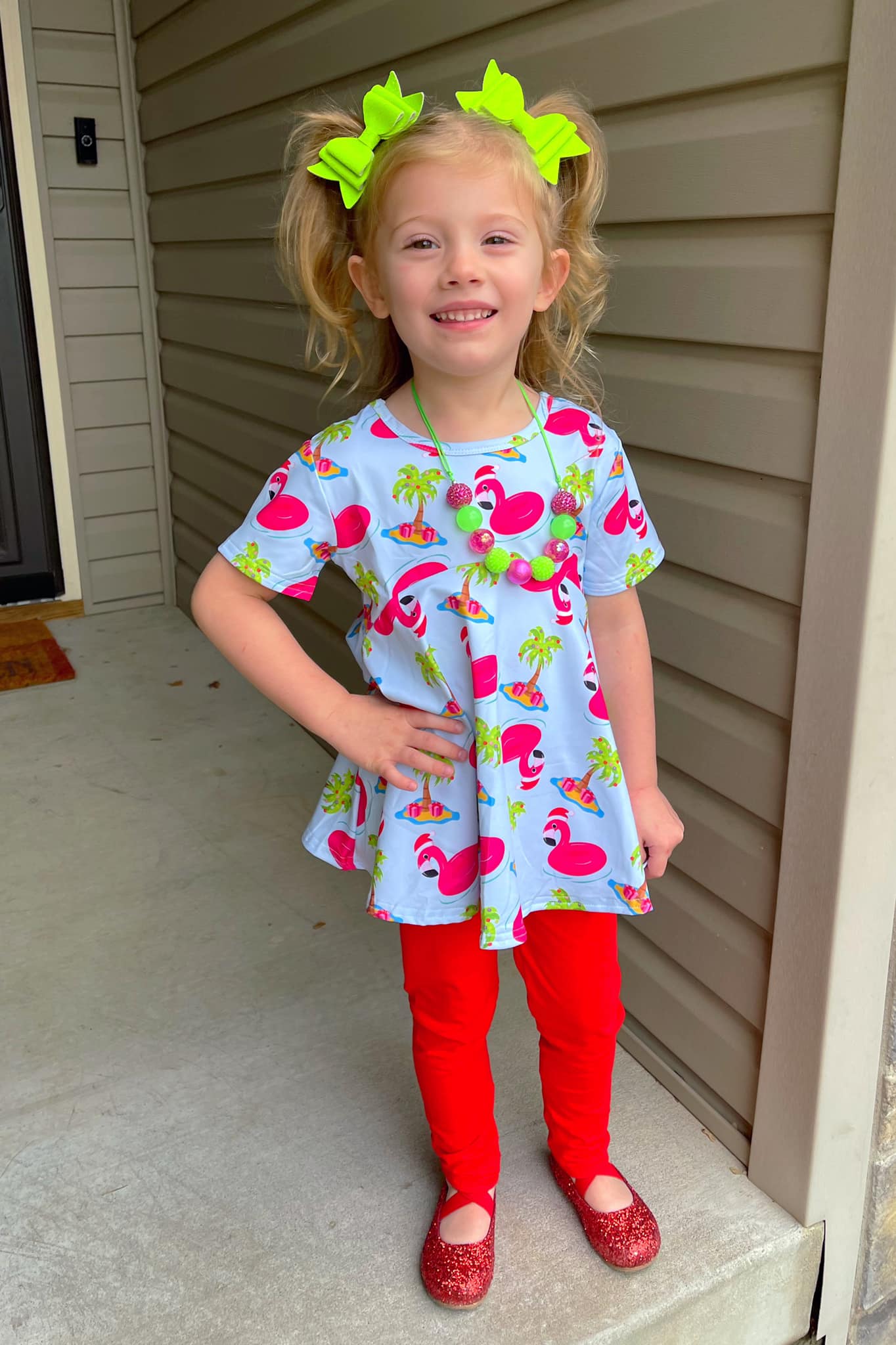 red button leggings