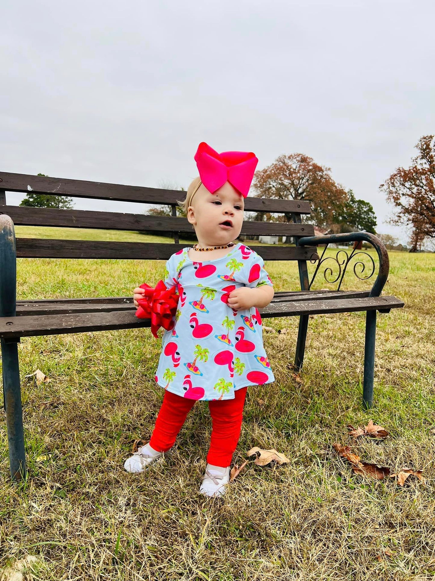 red button leggings