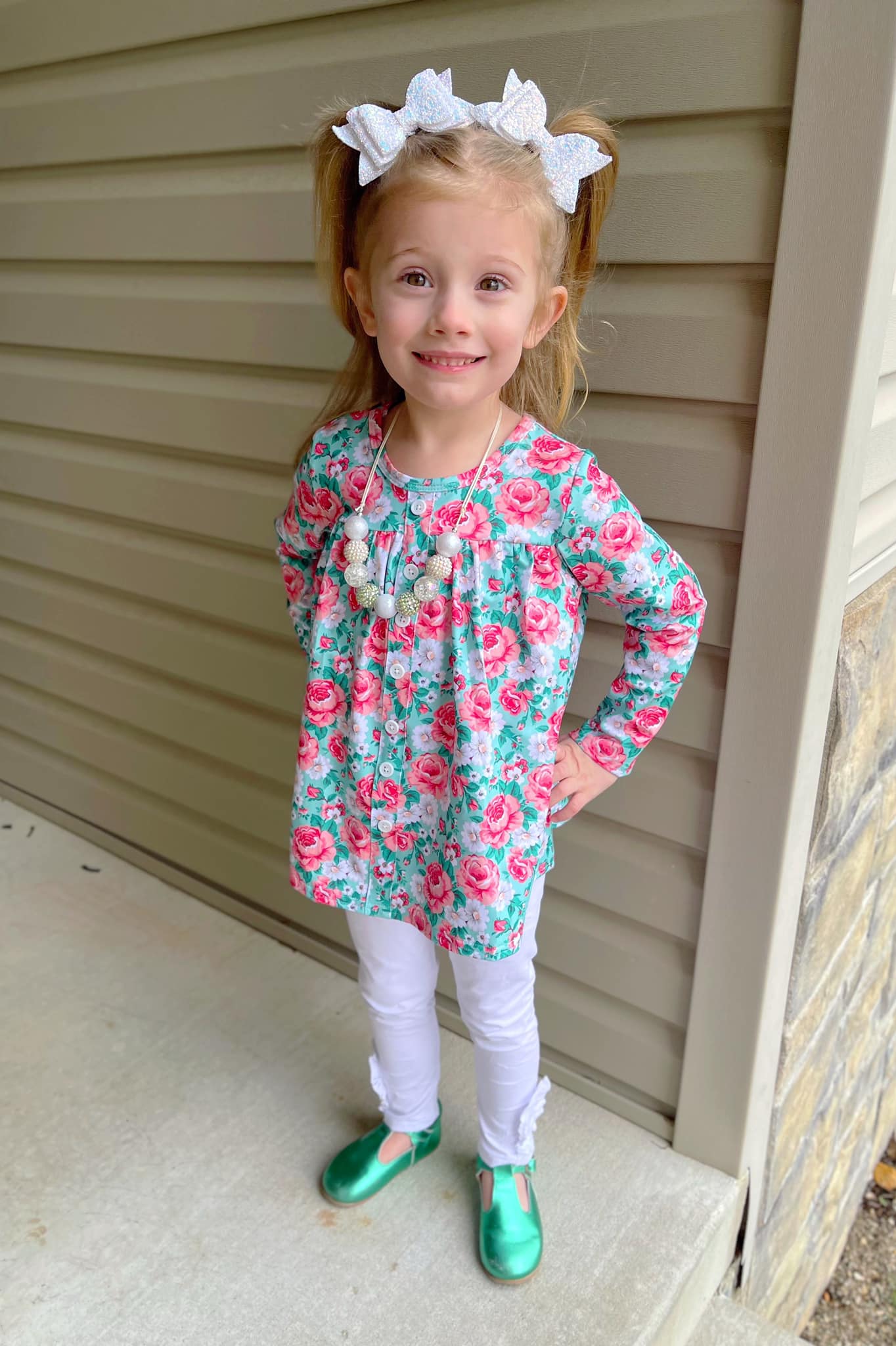 LS Dakota floral tinsley top