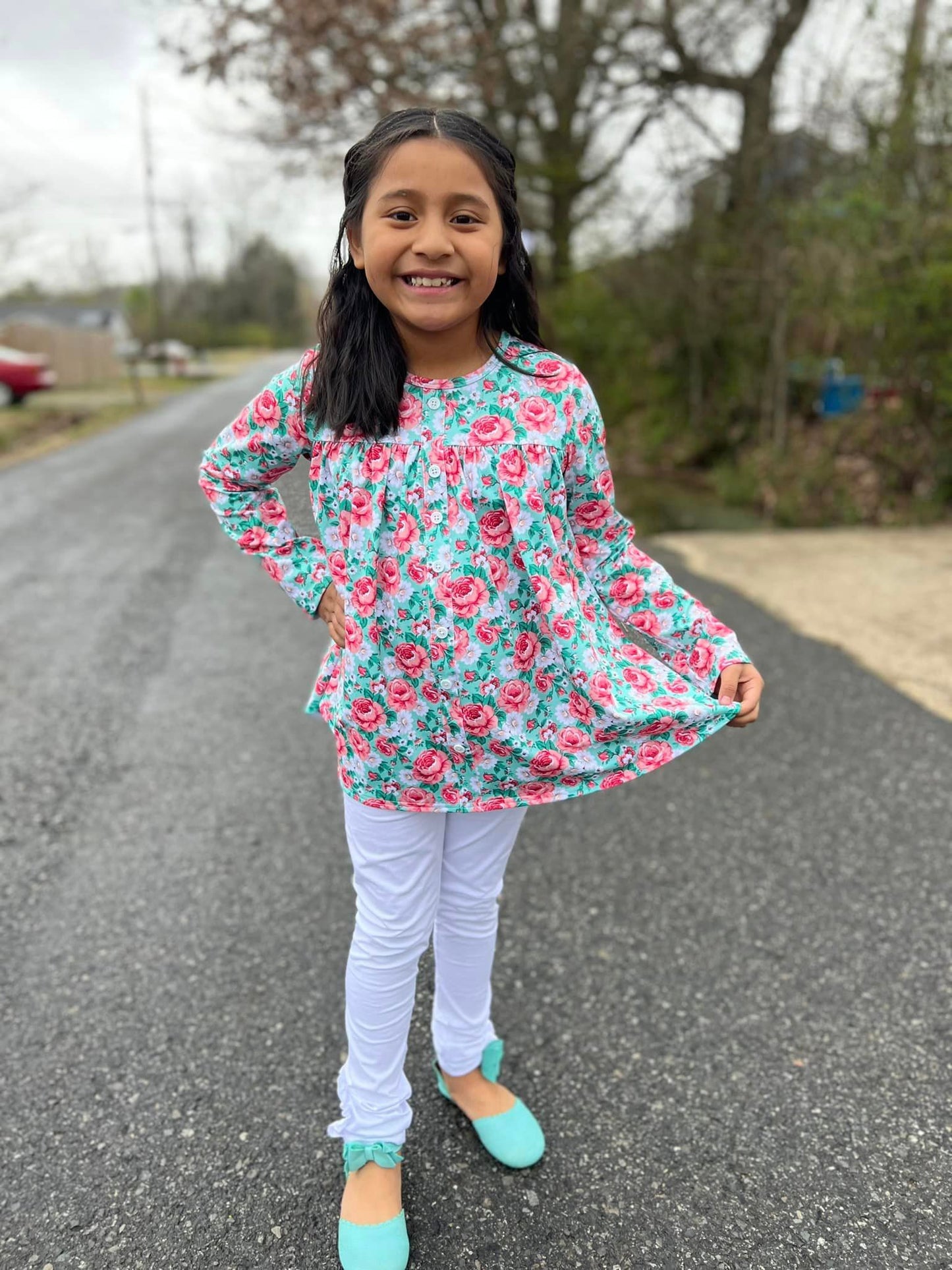 white ruffle button leggings