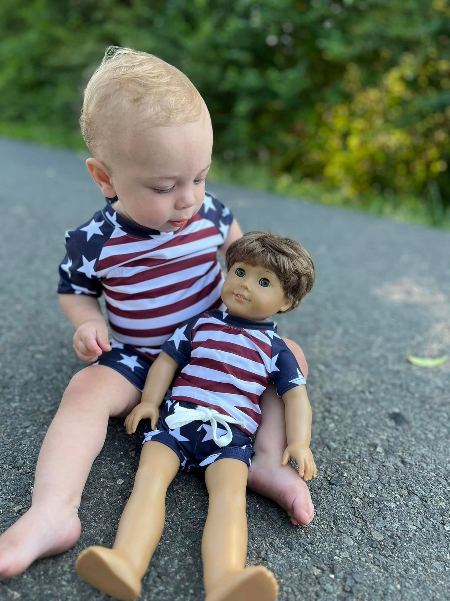 DOLL short sleeve vintage red and white stripe raglan with star sleeves and star steele shorts set