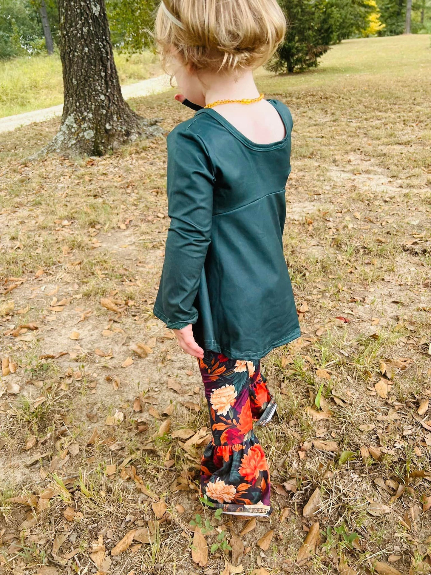 printed hunter green LS allie top