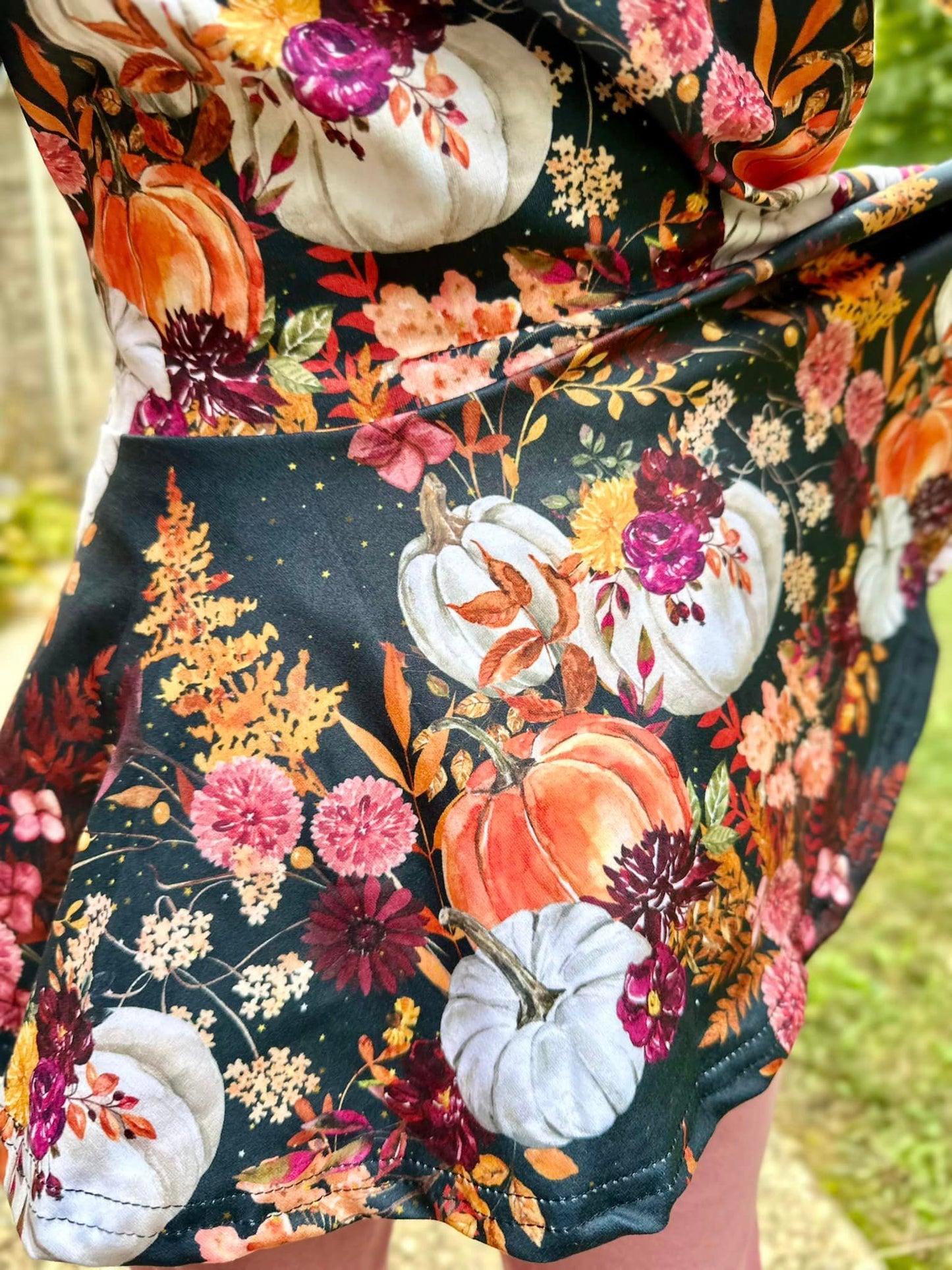 floral pumpkin twirl top