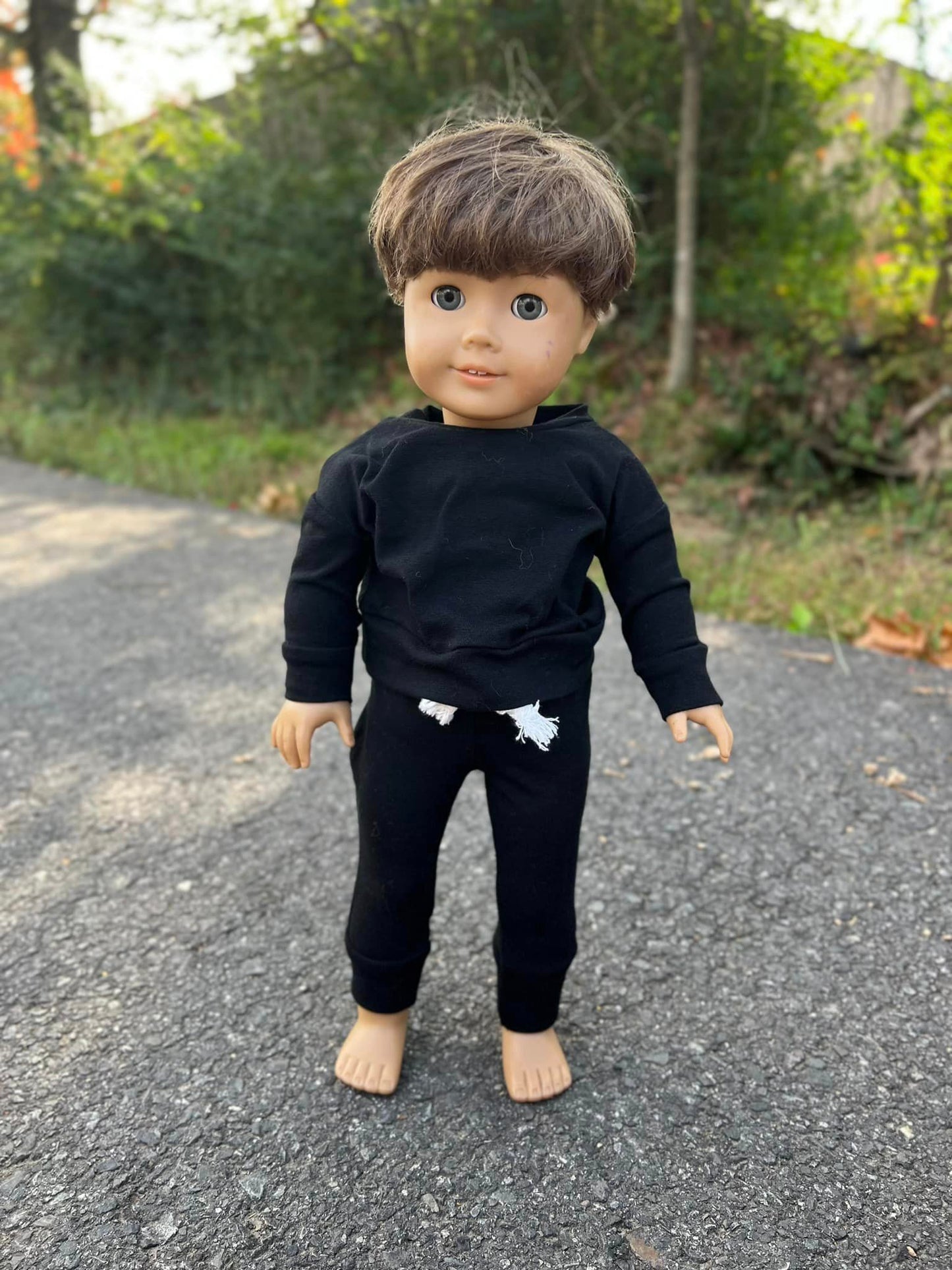 DOLL black light sweater and joggers