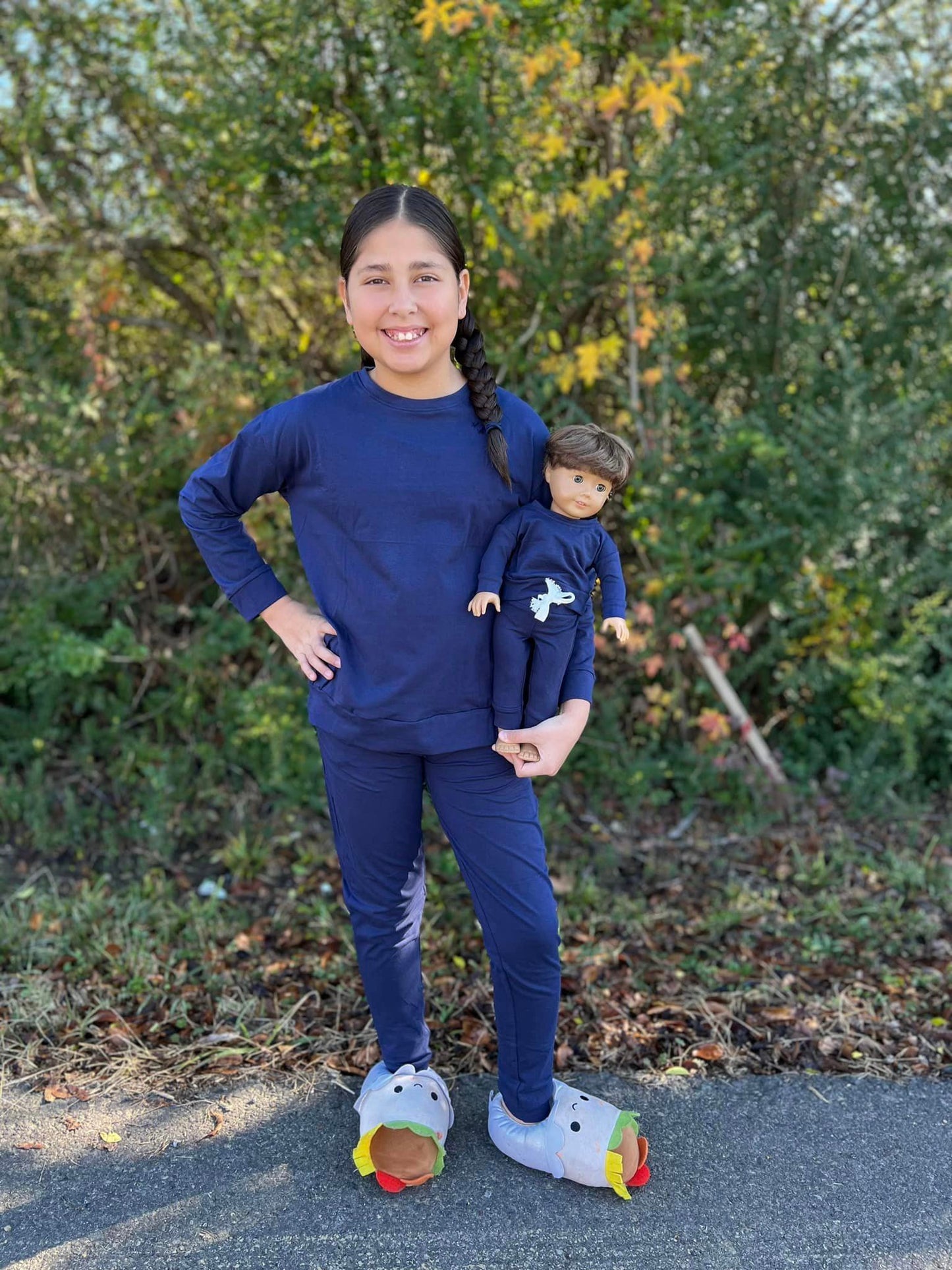 DOLL navy light sweater and jogger set