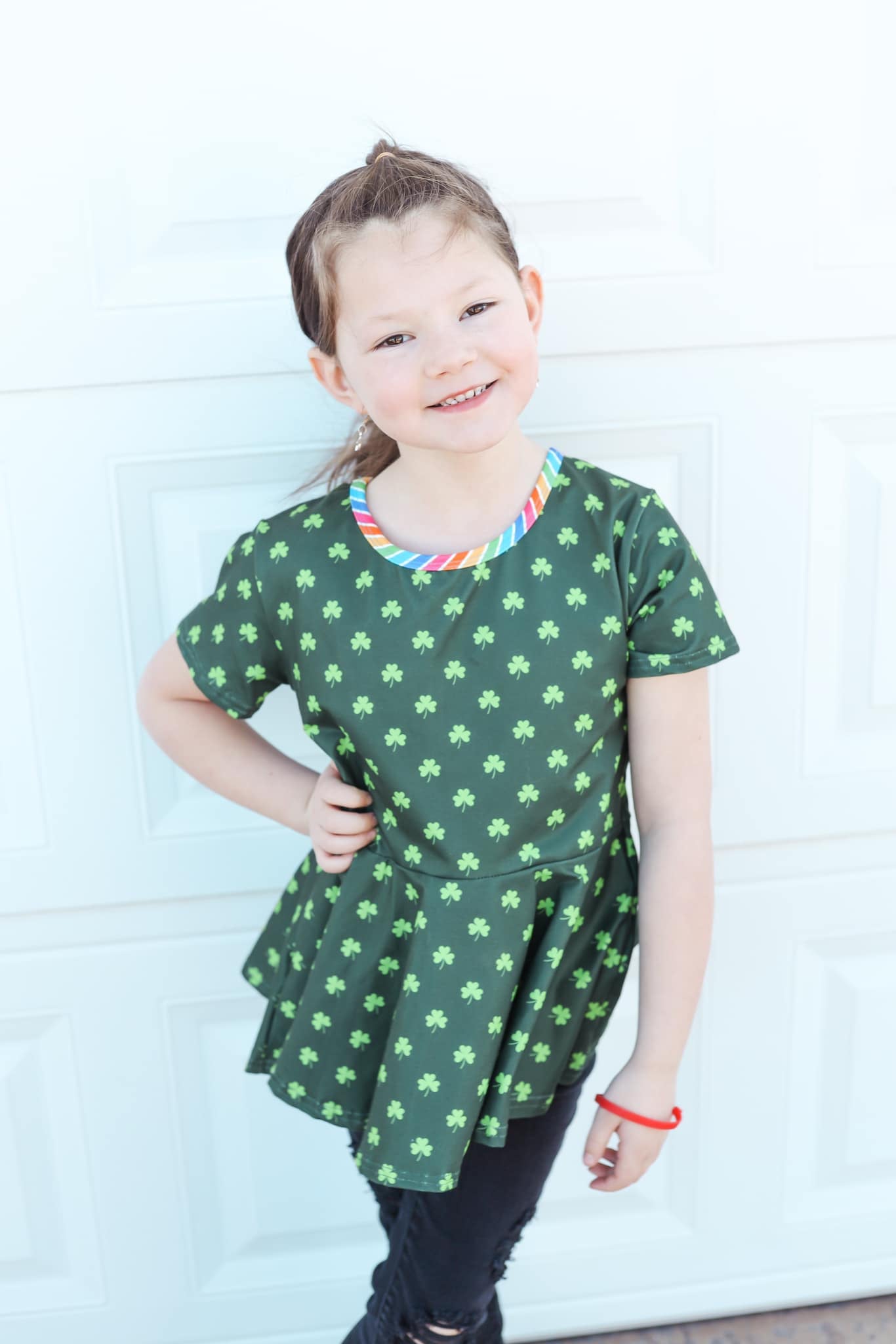 green clover twirl top