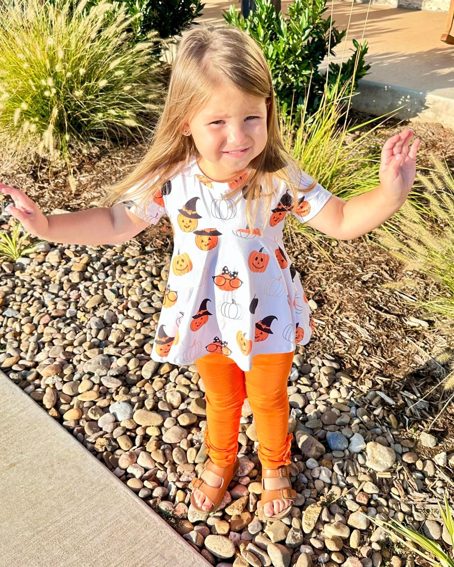 orange ruffle button leggings