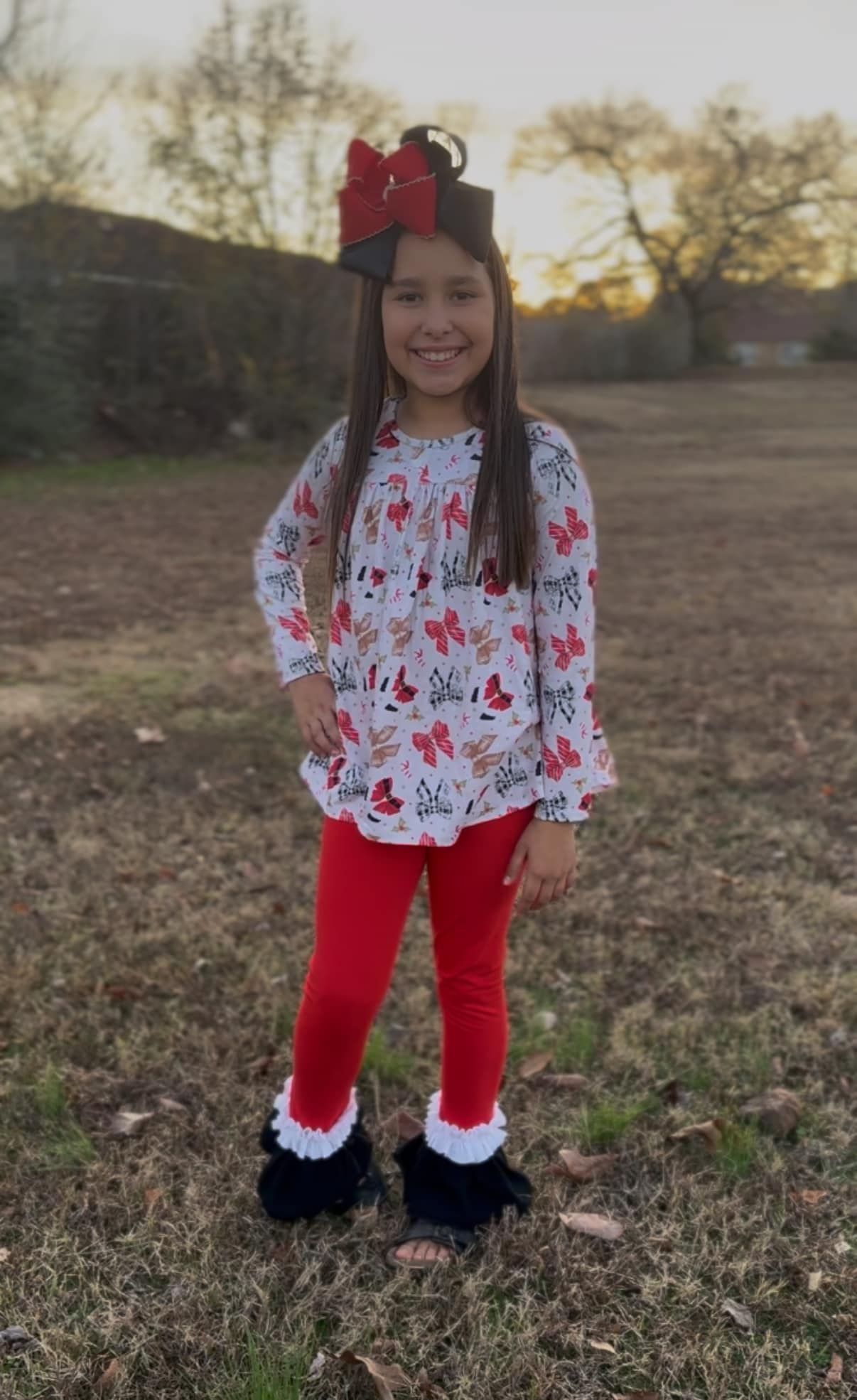 Christmas bows LS tinsley top