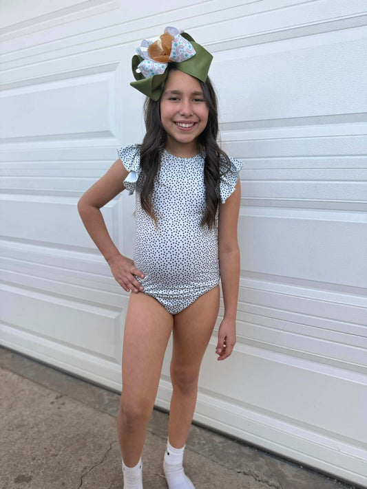 cream polka dot Leo
