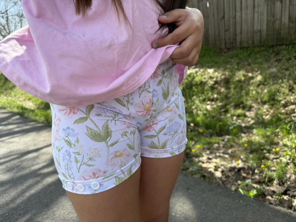 2025 easter floral button shorts