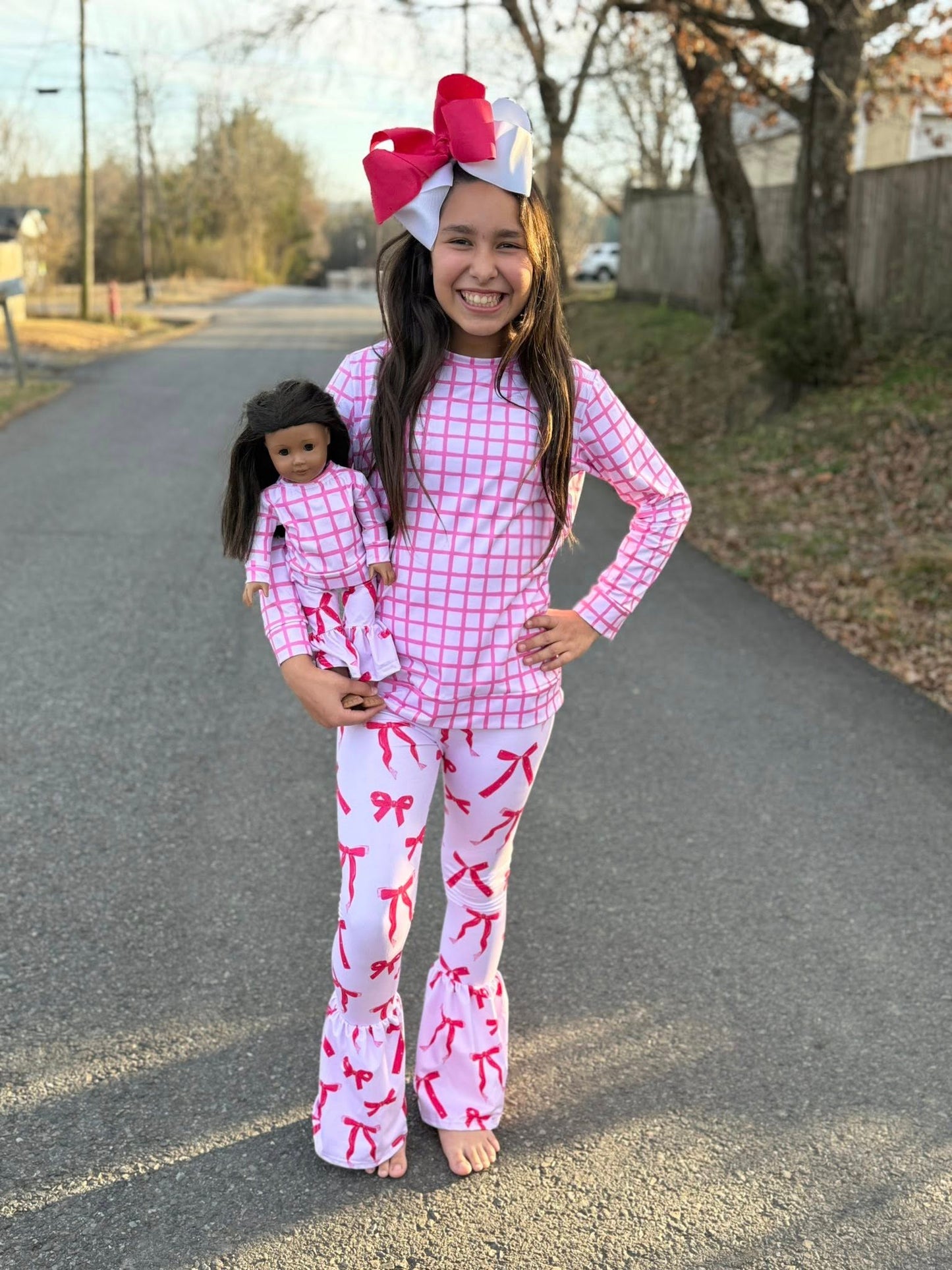 DOLL pink/white checkered light sweater and valentines bow bells set