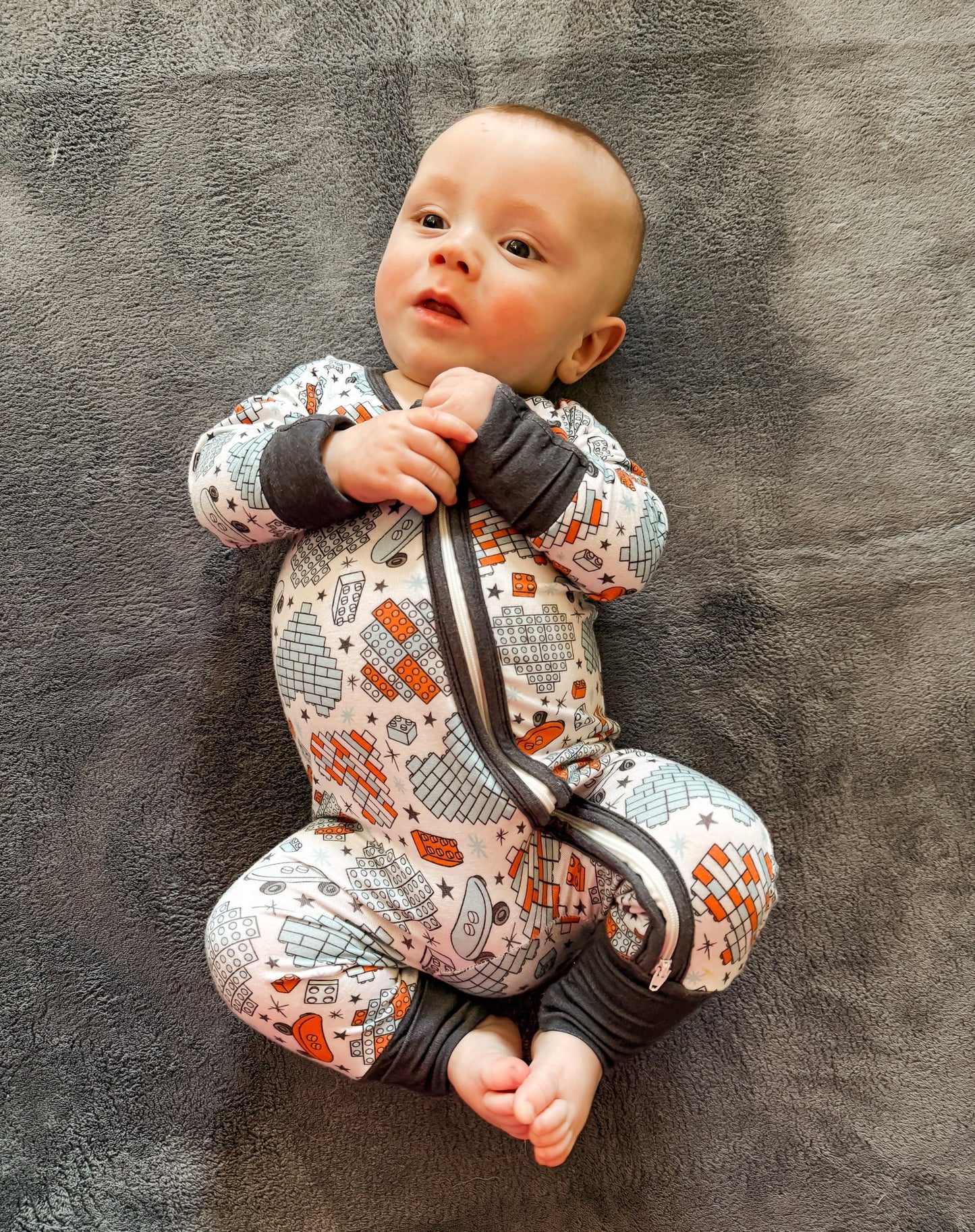 Lego zippy with grey accents