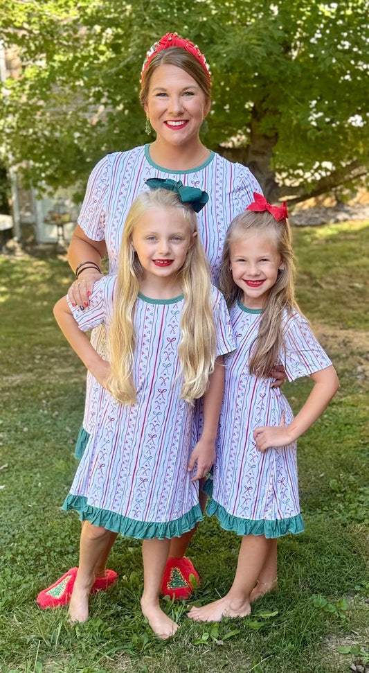 mama bamboo vertical Christmas gown