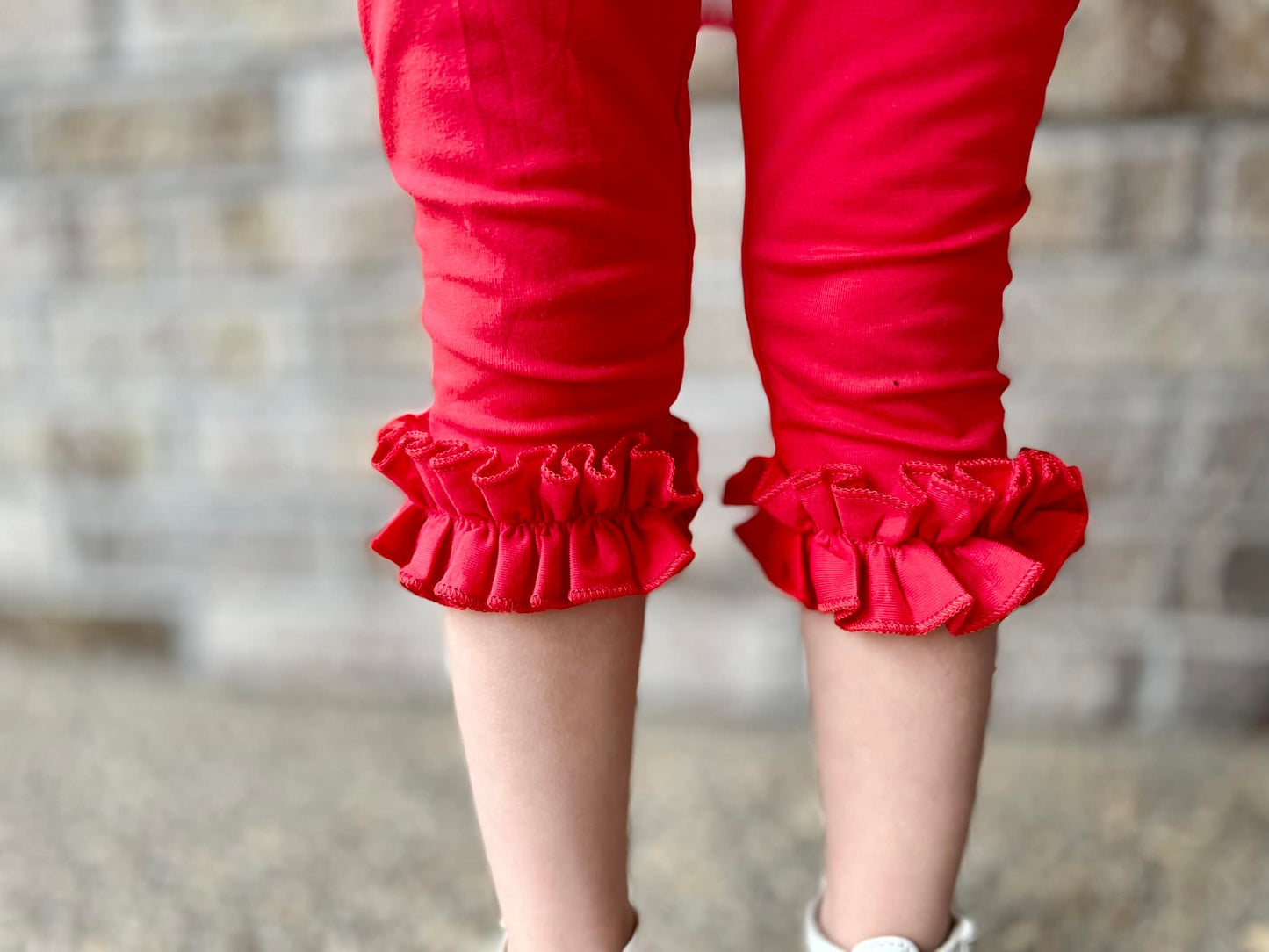 red single ruffle icing capris