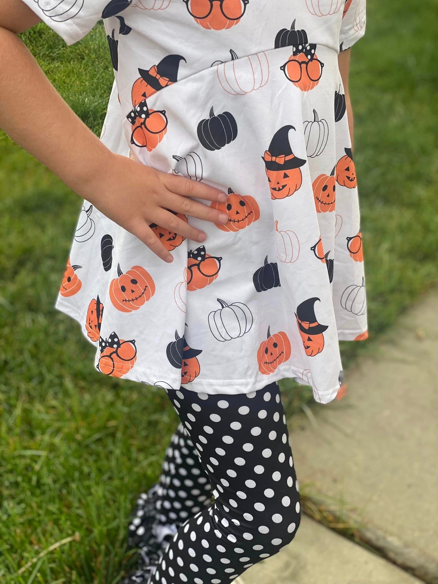 short sleeve Allie pumpkins top