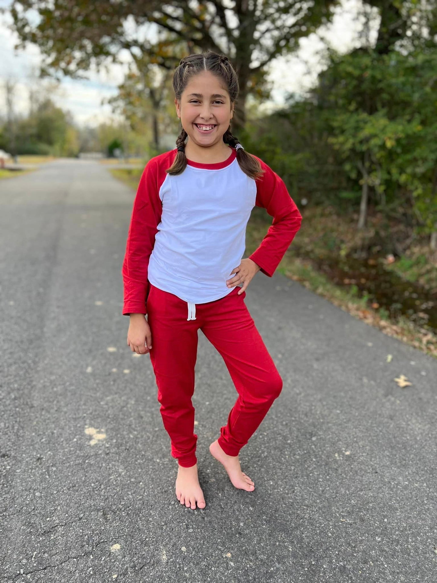 maroon raglan