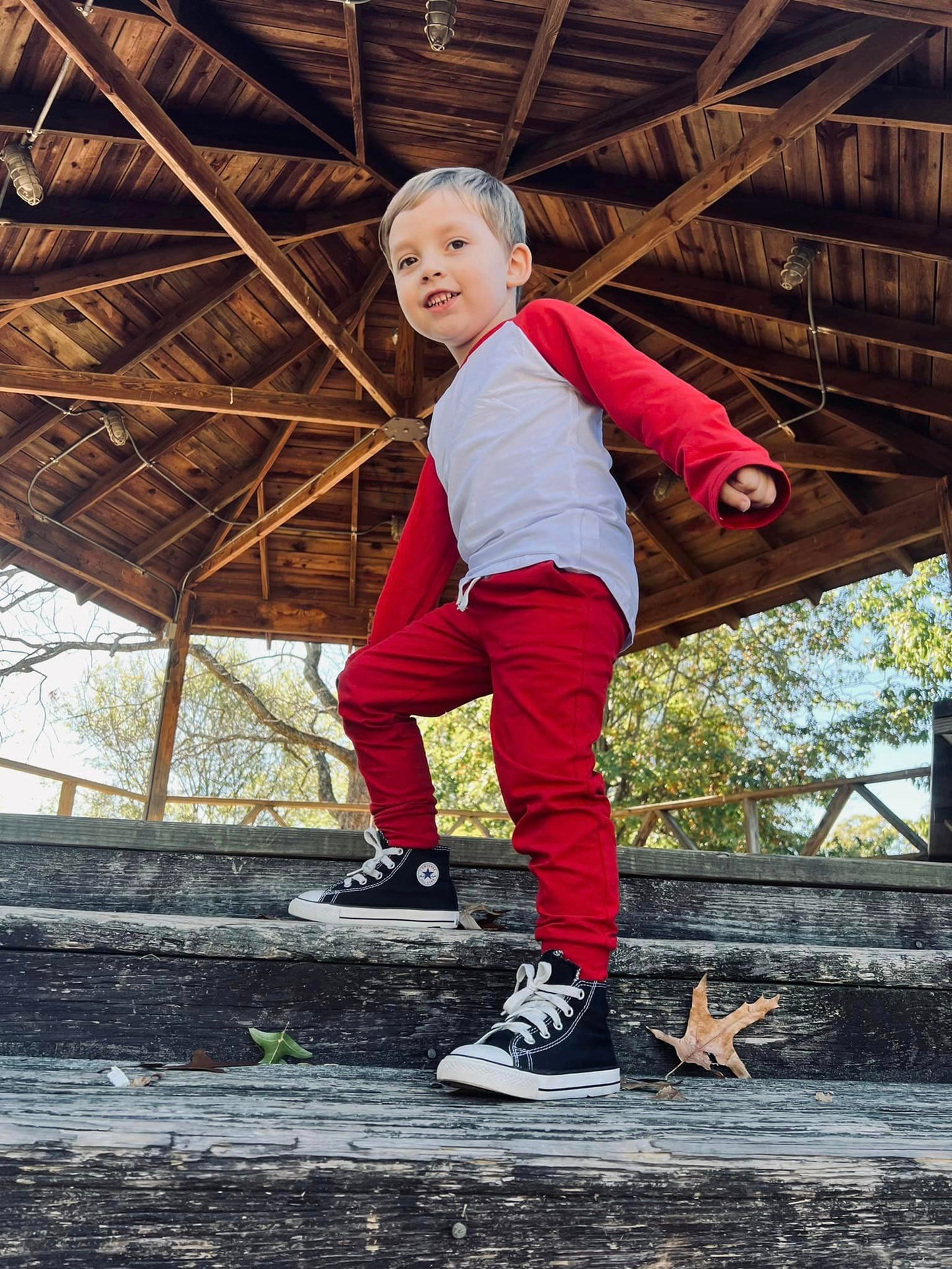 maroon raglan