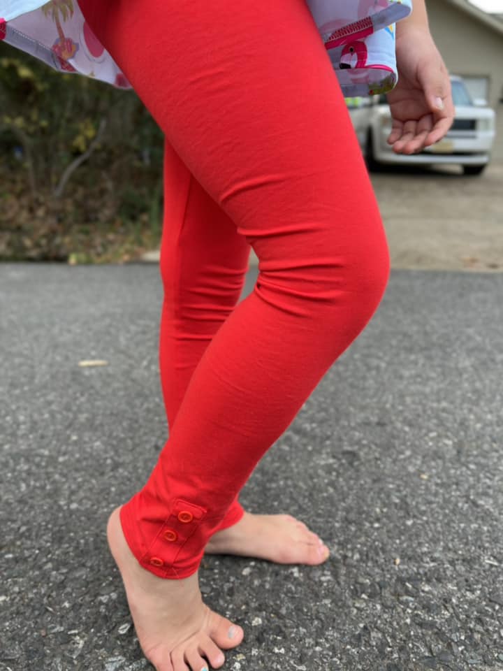 red button leggings