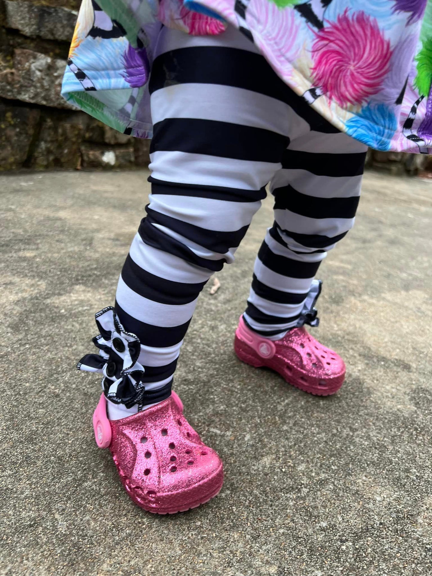 Black and White stripe ruffle button leggings