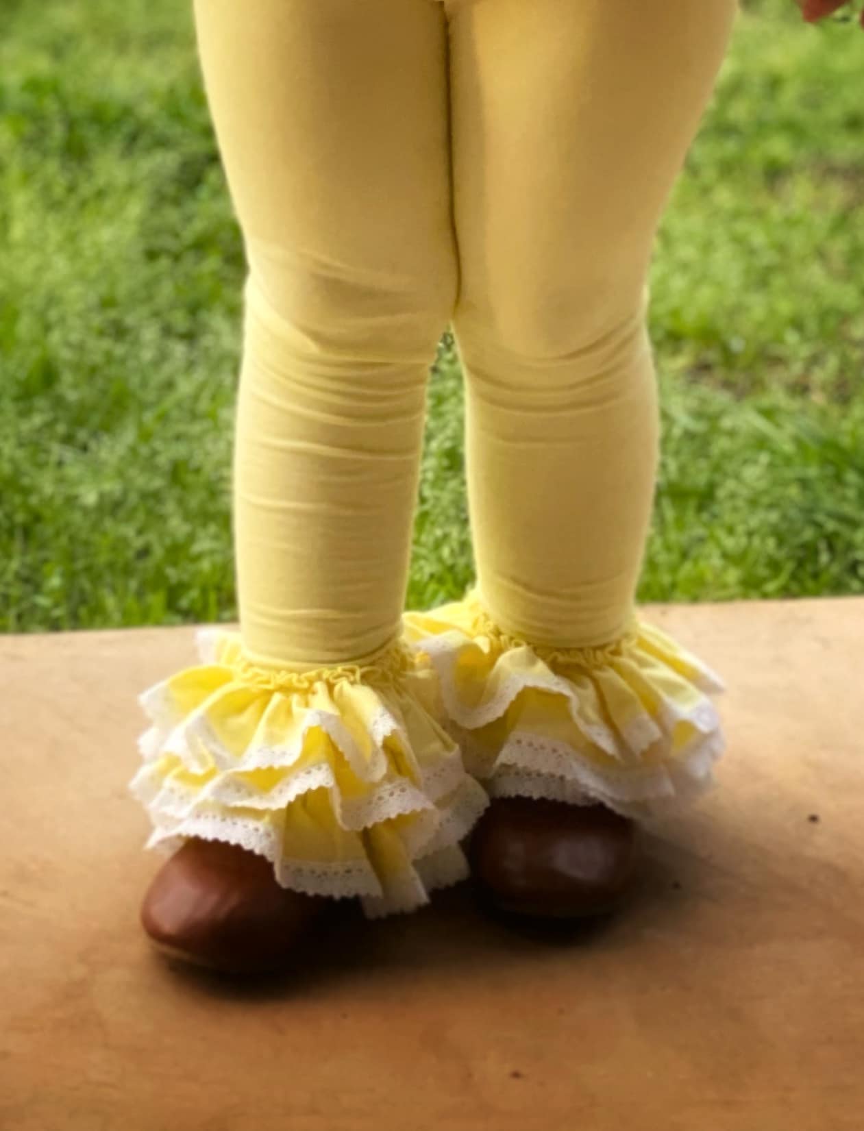 spring yellow triple bells with lace